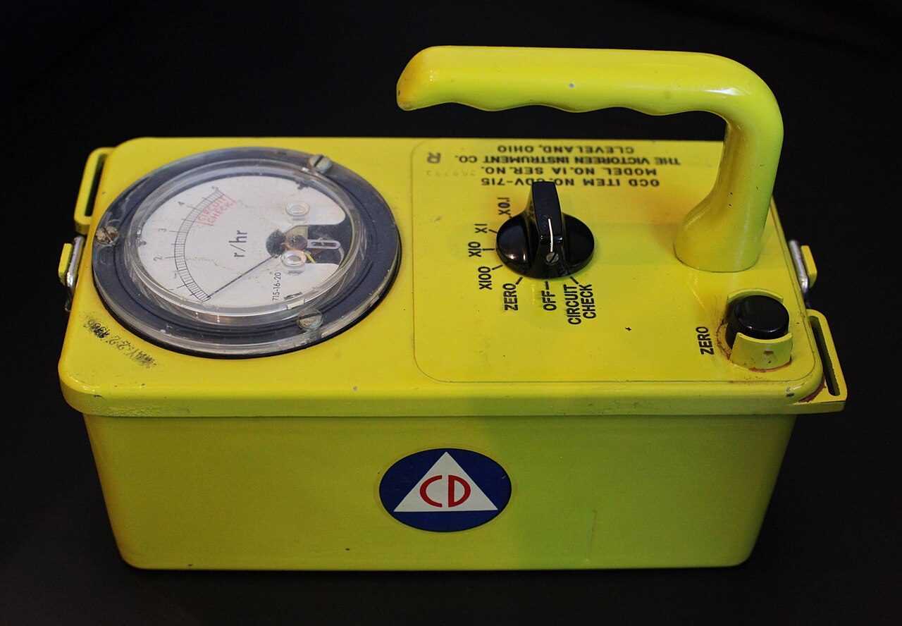Civil defence radiation survey meter from 1962